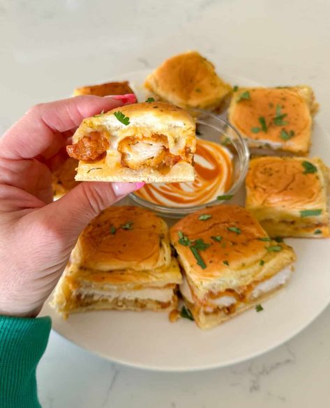 Buffalo Chicken Sliders - Picky Palate Buffalo Chicken Sliders Hawaiian Rolls, Chicken Sliders Recipes Hawaiian Rolls, Baked Buffalo Chicken Tenders, Buffalo Chicken Sliders Recipes, Sliders Recipes Hawaiian Rolls, Buffalo Chicken Tenders, Hawaiian Roll Sliders, Chicken Tenders Recipe, Buffalo Chicken Sliders