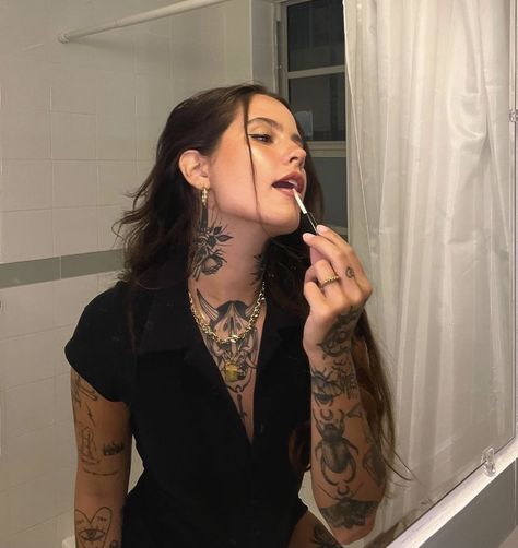 Brooke Tattoo, Tatted Baddies, Shape Rp, Nails Tattoo, Selfie Aesthetic, New Money, Rp Ideas, With Tattoo, Dark Paradise