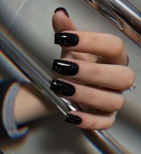 Ideas For Black Nails, All Black Nails, Black Nails Ideas, Nails With Black, Nail Black, Kylie Nails, Acrylic Nails Stiletto, Multicolored Nails, December Nails