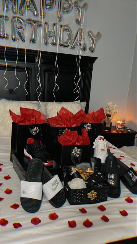 Bedroom Decoration For Anniversary, Surprise Decoration For Husband, Gifts On Bed Surprise Boyfriend, Valentines Set Up For Boyfriend, Gift On Bed Surprise, Boyfriend 18th Birthday Ideas Surprise, Decorated Hotel Room For Boyfriend Valentines Day, Birthday Bedroom Surprise For Him Boyfriends Cute Ideas, Ideas To Get Your Boyfriend For Birthday