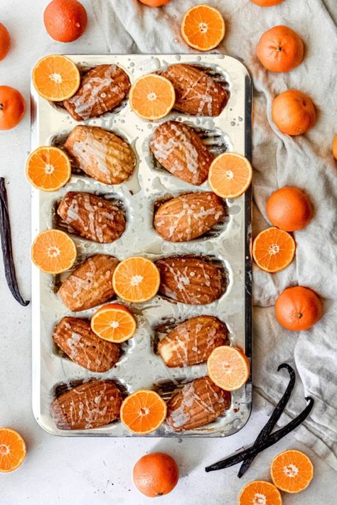 Bourbon Glaze Recipe, Orange Madeleines, Madeline Cookies Recipe, Madelines Recipe, Madeleine Cookies, بيتي فور, French Orange, Madeline Cookies, Madeleine Recipe