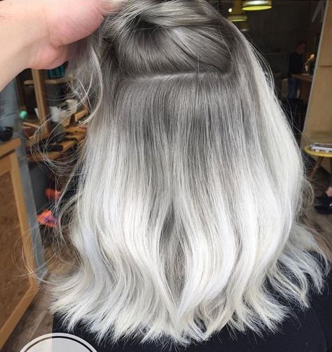 Platinum Silver Hair Color, Color Grey Hair, White Ombre Hair, Grey Hair Color Silver, Grey Hair Wig, Grey Ombre Hair, Granny Hair, Silver Blonde Hair, Brown Ombre Hair