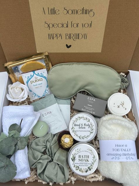 Pamper Hamper: A Luxurious Birthday Spa Gift for Her - The Ultimate Self-Care Package Spa Care Package Ideas, Happy Birthday Self, Birthday Hamper For Her, Birthday Self Care, Hampers For Him, Spa Gift Certificate, Mums Birthday, Hampers For Her, Birthday Hamper