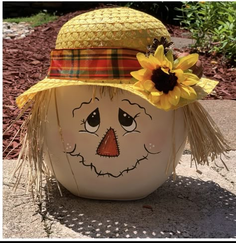 Tide Pod Scarecrow, Laundry Pod Container Crafts, Old Tide Pod Containers, Pumpkin Made From Tide Pod Container, Tide Pod Container Scarecrow, Craft Ideas Using Tide Pod Containers, Gnome Made From Tide Pod Container, Crafts With Tide Pod Containers, Tide Container Pumpkin