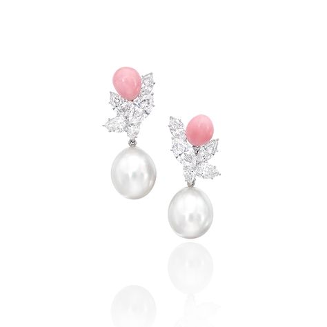 A twist on the classic pearls for wedding jewelry--> the pink conch pearl!  Their glow or "flame structure" is beautiful and unique! #MaggiesSottero #MyLoveStory #CoastDiamond #ShowYourCoast Types Of Pearls, Conch Pearls, Pearl Diamond Earrings, Conch Pearl, Conch Jewelry, Dope Jewelry Accessories, Diamond Chandelier Earrings, Platinum Earrings, Saltwater Pearls