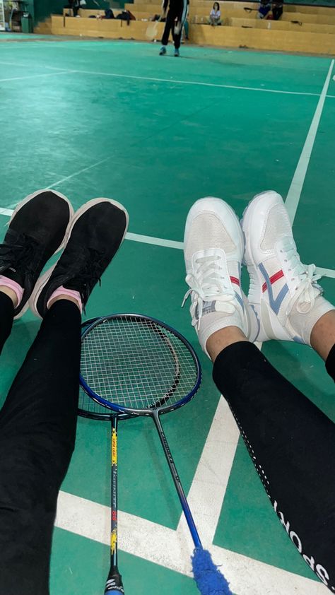 Badminton Aesthetic, Badminton Pictures, Enhypen Members Park Sunghoon, Hospital Room Snapchat Stories, Black Paper Drawing, Snapchat Picture, Art Poster Design, Wallpaper Iphone Disney, Fake Pictures