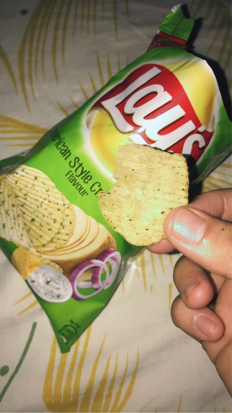 Chips Snapchat Stories, Chips Snap, Snapstreak Ideas, Lays Chips, Saree Accessories, Food Stories, Instagram Prints, Krishna Wallpaper, Snap Food