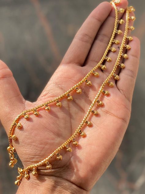 Indian Gold Anklet, Indian Anklets Bridal Payal, Gold Payal Design Indian Anklets, Jewllery Ideas Indian Gold, Gold Jhanjar, Pakistani Anklets, Pakistani Gold Necklace, Jhanjar Punjabi, Jhanjar Anklets