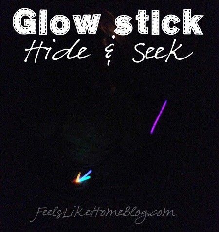 Cheap Summer Fun - Have Glow Stick Treasure Hunt: Call it a treasure hunt or call it hide and seek. Either way, playing with glow sticks in the dark is sure to delight the kids in your life. #kidsactivities #parenting #allthingsparenting #raisingkids Summer Fun Ideas For Kids, Teen Scavenger Hunt, Summer Fun Ideas, Fun Ideas For Kids, Auntie Life, Glow Stick Party, Summer Camp Games, Dark Party, Sleepover Games