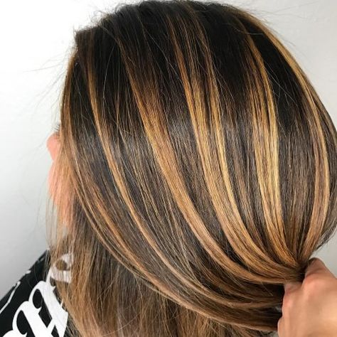 16 Best Golden Blonde Hair Color Ideas for Your Skin Tone Golden Blonde Hair Color Ideas, Golden Highlights Brown Hair, Dark Brown Hair With Blonde Highlights, Dark Brown Hair Balayage, Golden Blonde Hair Color, Brown Hair With Caramel Highlights, Blonde Highlights On Dark Hair, Gold Hair Colors, Blonde Streaks