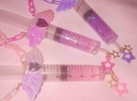 Menhera Aesthetic, Hospitalcore Aesthetic, Yumi Kawaii, Menhera Kei, Creepy Cute Fashion, Dark Y2k, Coquette Icon, Doll Angel, Pastel Punk