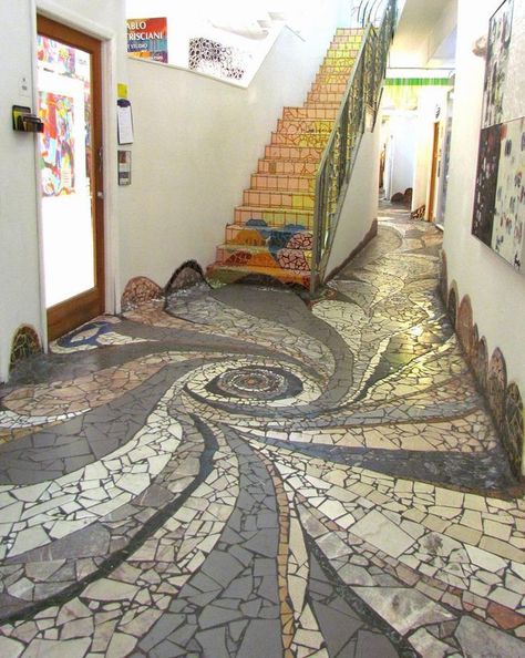 Floor Mosaic Tile, Stairs Art, Mosaic Walkway, Round Stairs, Stair Art, Mosaic Furniture, Painting Tile Floors, Mosaic Flower Pots, Mosaic Garden Art