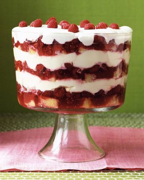 Grand Raspberry Trifle Recipe | Cooking | How To | Martha Stewart Recipes Pudding Recept, Raspberry Trifle, English Trifle, Christmas Trifle, Easy Easter Desserts, Martha Stewart Recipes, Trifle Dish, Trifle Bowl, Trifle Desserts