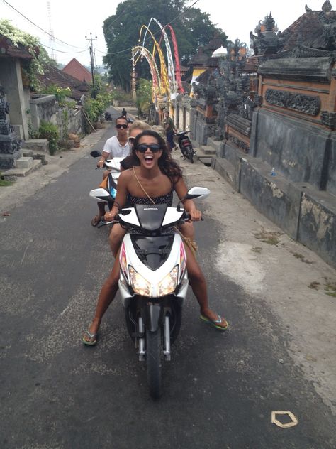 Living In Bali Aesthetic, Bali Motorbike, Bali Scooter, Bali Living, Bali Adventure, Bali Baby, Bali Travel Guide, Roxy Surf, Vientiane