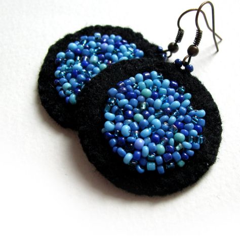 Beaded Earrings On Felt, Felt Earrings, Hand Embroidered Jewelry, Textile Earrings, Felted Earrings, Diy Fabric Jewellery, Felt Necklace, Denim Jewelry, Fabric Earrings