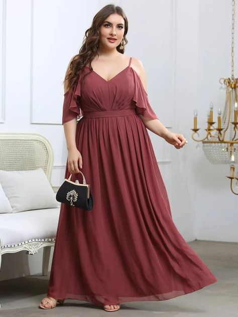 Plus Size Bridesmaid Dresses Flattering, Braidsmaid Dresses, Bishop Sleeve Dress, Cold Shoulder Maxi Dress, Ruffle Trim Dress, Evening Dresses With Sleeves, Lantern Sleeve Dress, Prom Dress Inspiration, Bridesmaid Dresses Plus Size