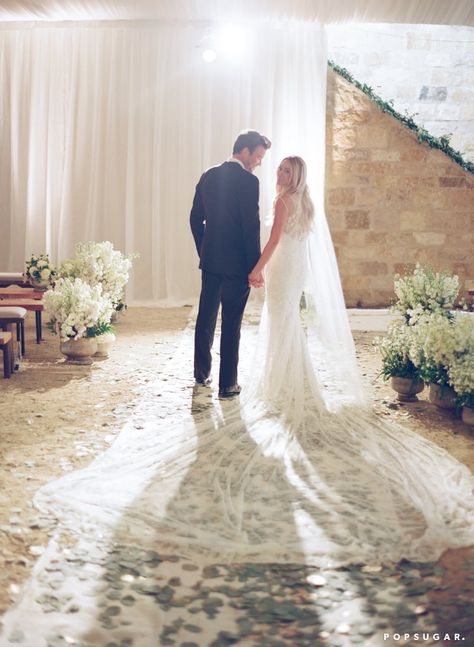 Lauren Conrad's Wedding Pictures 2014 Lauren Conrad Wedding Dress, Lauren Conrad Wedding, Celebrity Wedding Dresses, Wedding Countdown, Celebrity Photo, Bridal Musings, Wedding Boho, Wedding Dress Styles, Our Wedding Day