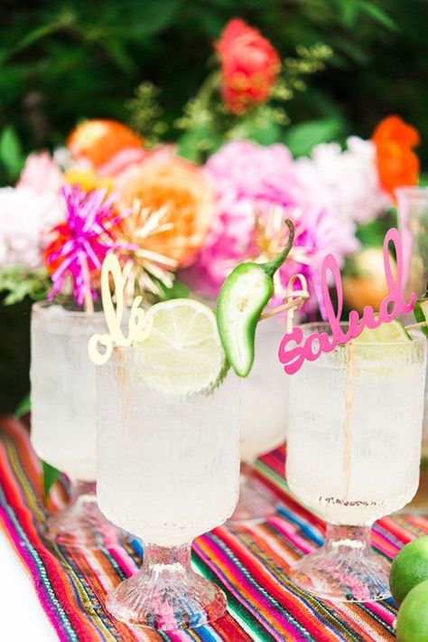 One stellar summer bridal shower coming up! Summer Bridal Shower Themes, Taco Bar Wedding, Mexican Fiesta Decorations, Mexican Bridal Showers, Fiesta Bridal Shower, Mexican Fiesta Party, Drink Party, Fiesta Theme Party, Fiesta Wedding