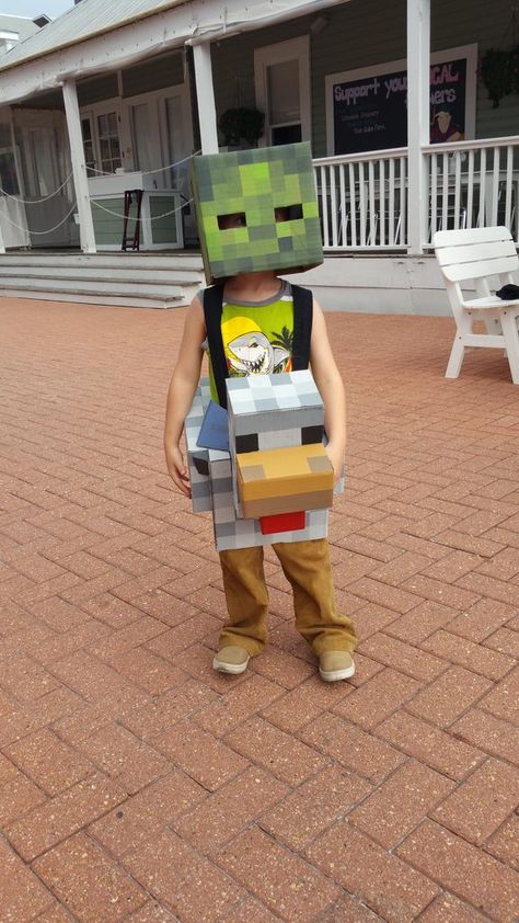 Minecraft Villager Costume, Minecraft Cosplay, Minecraft Halloween Costume, Minecraft Costumes, Chicken Costumes, Awesome Possum, Halloween 20, Book Week, Costume Makeup