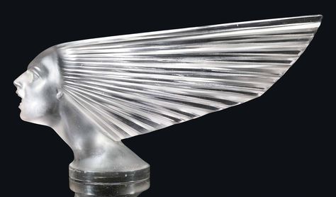 VICTOIRE CAR MASCOT, NO. 1147 designed 1928, clear and frosted moulded R. LALIQUE 25.5 cm. long Art Deco Typography, Interaktives Design, Car Mascot, Monumental Architecture, Art Deco Paintings, Art Movements, Streamline Moderne, Rene Lalique, Chrysler Building