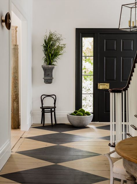 Checkered Floor, Greek Revival Home, Checkerboard Floor, Painted Floor, Entry Way Design, Décor Boho, Painted Floors, Historic Home, Boho Home