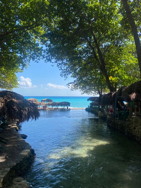 Dominican Republic Mountains, Dominica Aesthetic, Republica Dominicana Aesthetic, Dominican Aesthetic, Dominican Republic Culture, Dominican Republic Aesthetic, Spring Break Cruise, Puerto Rico Vacation, Road Trip Adventure