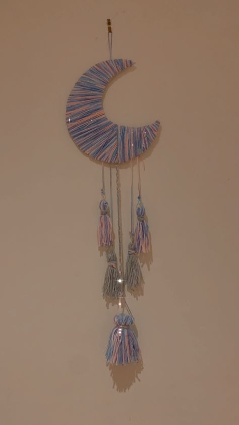 Artsy Decor, Diy Dream Catcher, Recycled Art Projects, Diy Yarn Crafts, Crafts For Seniors, Dream Catcher Diy, Toddler Art, Diy Decor Crafts, Yarn Diy