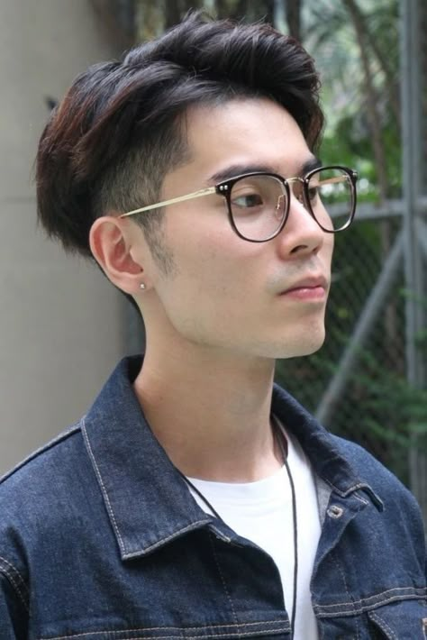 90 Popular Asian Haircuts For Men in 2022 - Fashion Hombre Asian Male Hairstyles, Asian Glasses, Male Hairstyles, Korean Men Hairstyle, Glasses Square, Guy Haircuts Long, Asian Haircut, Asian Men Hairstyle, Hairstyles With Glasses