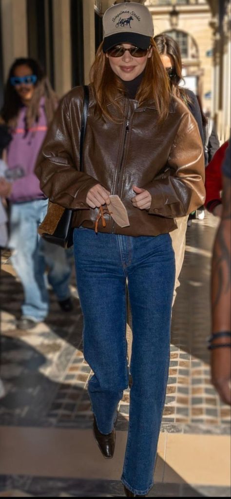 Leather Moto Jacket Outfit, Leather Jacket Outfit Ideas, Suede Boots Outfit, Brown Leather Jacket Outfit, Suede Jacket Outfit, Moto Jacket Outfit, Jacket Outfit Ideas, Camel Outfit, Leather Jacket Outfit