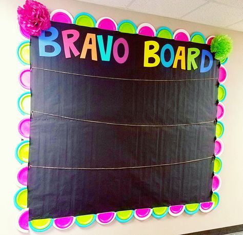 Bravo Board Hallway Bulletin Board Display Rewards Bulletin Board Ideas, Show Your Work Bulletin Board Ideas, Bravo Board Classroom, Staff Shout Out Board Good Ideas, Bravo Board Bulletin Board, Student Work Wall Bulletin Boards, Shout Outs Bulletin Board, Student Recognition Bulletin Board, Brag Board Bulletin Board