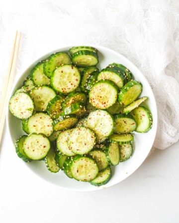 What To Serve With Sushi, Cucumber Asian, Easy Asian Cucumber Salad, Asian Cucumber Salad Recipe, Cucumber Salad Dressing, Easy Potluck Recipes, Asian Salad Recipe, Soy Sauce Alternative, Easy Cucumber Salad