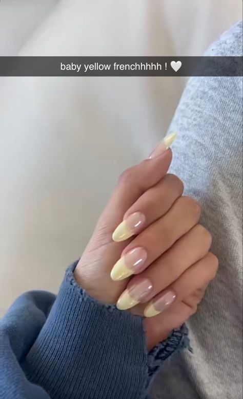 Madison Beer Nails, Beer Nails, Rounded Acrylic Nails, Her Nails, Almond Acrylic Nails, Tip Nails, Bridal Nails, Prom Nails, Minimalist Nails