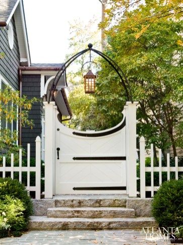 Tor Design, Arch Gate, Backyard Gates, Garden Gate Design, Moon Gate, Custom Gates, Casa Vintage, Front Gates, Wooden Gates