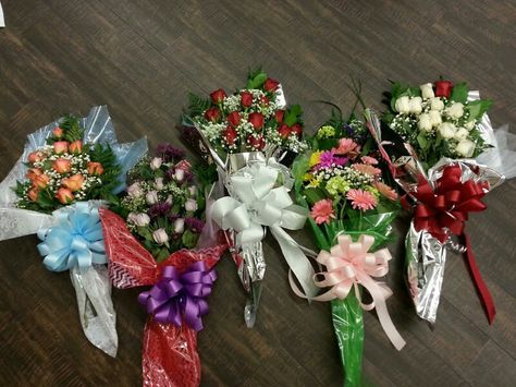 PAGEANT Arm Bouquets Girls Love Pageant Flowers Bouquet Style, Pageant Bouquet, Rodeo Queen, Beauty Pageant, Floral Bouquets, Boutonniere, Pretty Flowers, Flowers Bouquet, Floral Arrangements