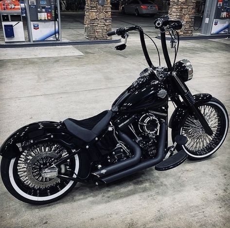 Harley Davidson Motorcycles Fatboy, Harley Softail Custom, Harley Davidson Motorcycles Sportster, Harley Softail Slim, Softail Bobber, Harley Davidson Pictures, Motorcycle Ideas, Harley Fatboy, Harley Davidson Cvo