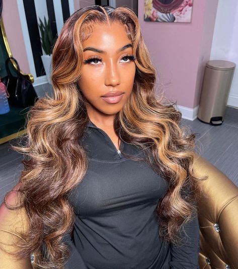 Middle Part Highlights Wig, Colourful Wigs, Body Wave Wigs, Blonde Body Wave, Color Wigs, Girl Hairstyle, Weave Styles, Hd Lace Frontal, Braided Hairstyle