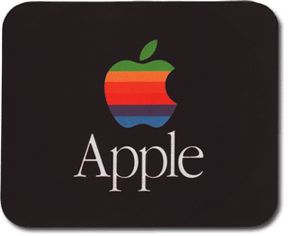 Vintage Apple logo mouse pad Old Apple Logo, Susan Kare, Apple Rainbow, Americana Aesthetic, Mobile Payment, Think Different, Identity Development, Rainbow Logo, Vintage Apple