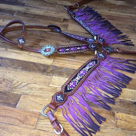 13076 Purple Ombré Fringe Tack Set Purple Horse Tack, Horse Showmanship, Western Tack Sets, Barrel Racing Tack Sets, Barrel Racing Tack Rodeo, Purple Horse, Barrel Racing Saddles, Horse Halters, Barrel Racing Tack