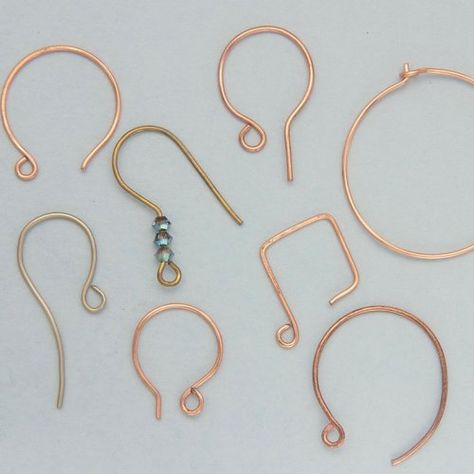 Change Up Your Ear Wires Diy Jewelry Tool Holder, Wiring Jewelry, Rings Ideas, Wire Jewelry Designs, Love Jewelry, Diy Jewelry Findings, Making Beads, Wire Work Jewelry, Jewelry Wire