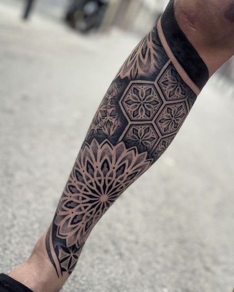 Geometric Tattoo Leg Sleeve, Geometric Tattoo Leg, Hexagon Tattoo, Sacred Tattoo, Geometric Sleeve Tattoo, Men Tattoos Arm Sleeve, Geometric Tattoo Design, Tatuaje A Color, B Tattoo