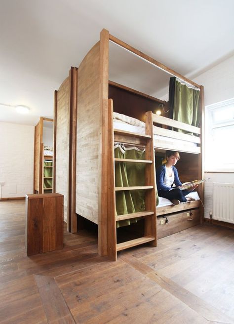 Interior Design Dorm Room, London Hostels, Hostels Design, Uk Design, Bunk Rooms, Bunk Beds With Stairs, Bunk Bed Designs, Privacy Curtains, Man Room