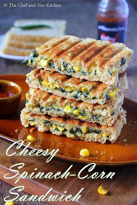 cheesy spinach corn sandwich Spinach Sandwich, Grilled Sandwich Recipe, Sandwich Recipes Indian, Vegetarian Sandwich Recipes, Healthy Sandwich, Grilled Sandwiches, Grill Sandwich, Cheesy Spinach, Grilled Cheese Sandwiches