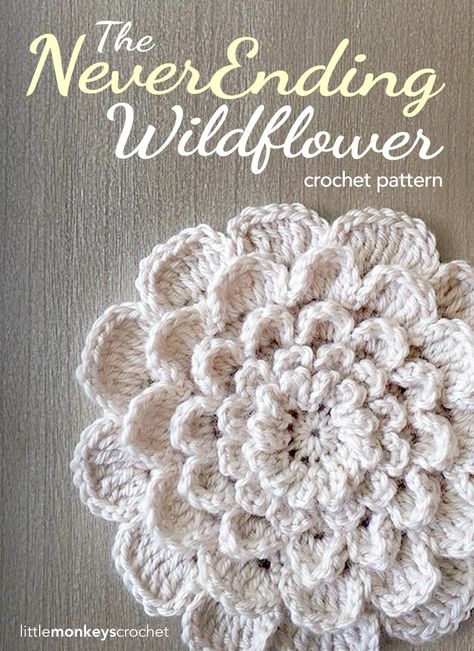 I've got a great new flower pattern and tutorial for you! I've been brainstorming how to make a "giant flower" for a while, and I'm finally happy with what I've come up with. I'm loving this flower and am so exited about all of its potential uses. What makes this flower "never-ending" is how it i Wildflower Crochet, Crochet Puff Flower, Beau Crochet, Crochet Embellishments, Confection Au Crochet, Crochet Simple, Haken Baby, Knitted Flowers, Crochet Motifs