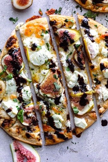 Fig Balsamic Naan Flatbreads Fig Pizza, Fig Season, Naan Flatbread, Cheese Mozzarella, Fig Recipes, Summer Appetizer, Sweet And Savory, Trader Joe's, Fresh Basil