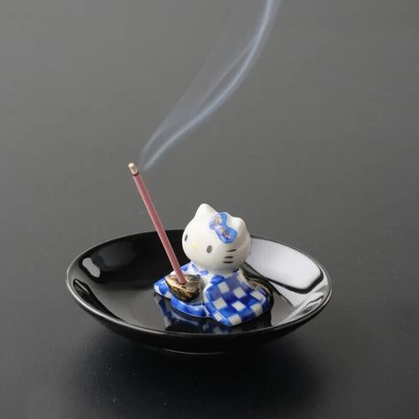 #incense #kawaii #sanrio #cute #pinterest Kawaii Sanrio, Hello Kitty Wallpaper, Incense Holder, Ipad Wallpaper, Air Dry Clay, Science And Nature, Clay Art, Clay Crafts, Incense