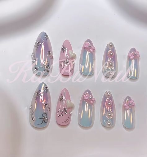 Nail Korean Style Cute, Seventeen Nail Art Kpop, Seventeen Nails, Korean Press On Nails, Korean Nail Art Aesthetic, Nail Art Birthday, Nail Korean Style, Xiaohongshu Nails, Nails Chinese