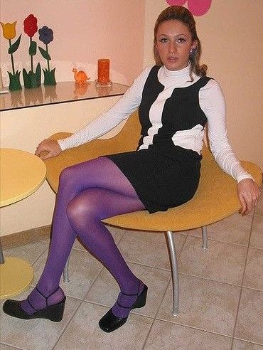 Purple Tights Outfit, Stockings Outfits, Pantyhose Outfit, Funky Tights, Colored Tights Outfit, Purple Tights, Tights Outfits, Legs Outfit, Pantyhose Fashion