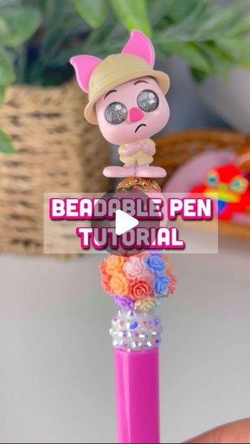 Reyna | DIY Crafter on Instagram: "How to make a beadable pen tutorial. These are super easy to make and really fun too! These beaded pens can be given as gifts or made for your small business.  I made the tinker bell pen for my daughter and Harry Potter pen for my son. Let me know if you want any links to the supplies used.  #beadedpens #beadablepens #disneydoorables #beads #beading #diycrafts #diytutorial #funcrafts" Harry Potter Diy Crafts Easy, Craft Ideas To Sell Handmade, Harry Potter Pen, Disney Pens, Harry Potter Diy Crafts, Pen Tutorial, Diy Nursing, Pen Toppers, Beadable Pens