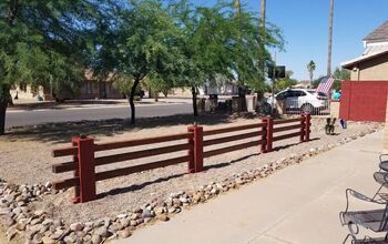 Concrete Block Fence, Cinder Block Fence, Granny Pad, Cinder Block Bench, Diy Privacy Fence, Pvc Fence, Patio Privacy Screen, Solar Spot Lights, Small Fence