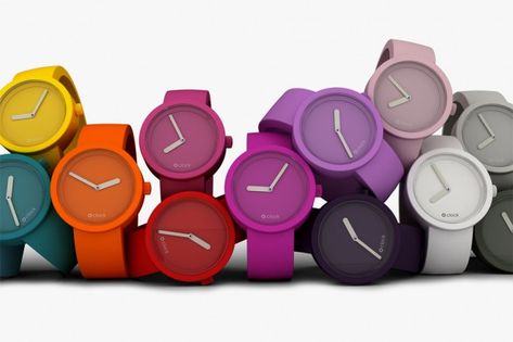 Would love one or five of these. Are they sold in the US? Colorful Watches, O Bag, Classic Watches, Garmin Watch, O Clock, Arm Candy, Look Fashion, Summer Collection, Fossil